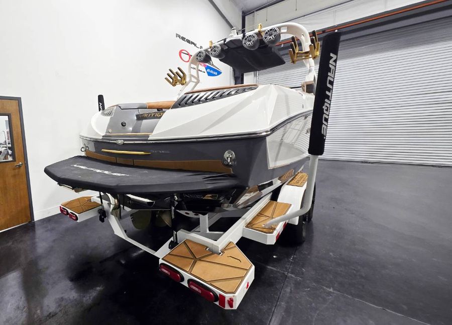 2016 Nautique G25, photo 6 of 17